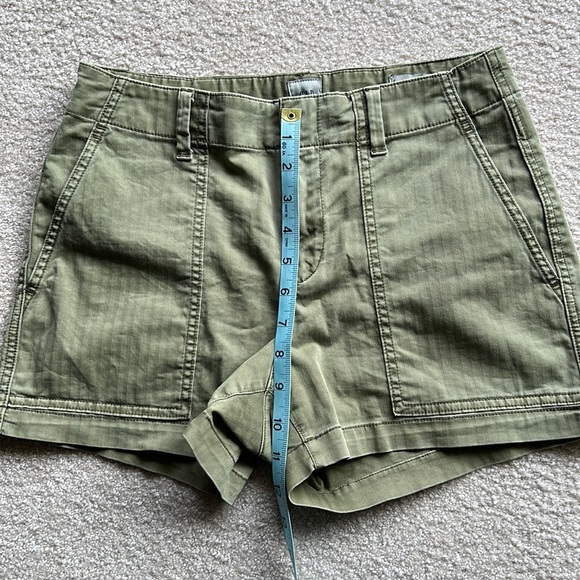 Gap, Olive green shorts, size 0 - Picture 1 of 8